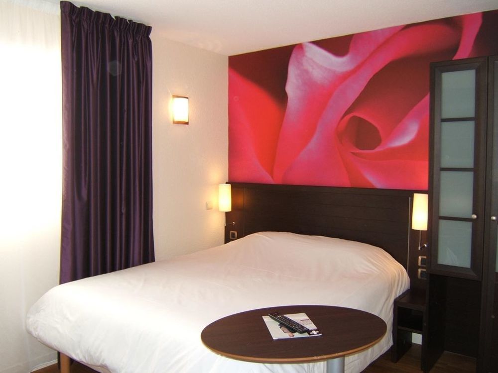 Hotel Inn Grenoble Eybens Parc Des Expositions Ex Kyriad Rum bild